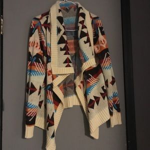 Size medium thick cardigan. Very colorful!!
